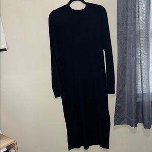 Crewneck Black Long Sleeve Midi Dress